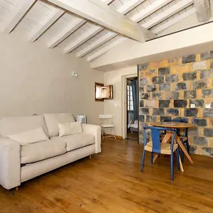 cocon-douillet-avec-vue-intramuros.fr-provencehotel.com/
